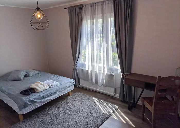 Tilava Huone Rannan Laehellae